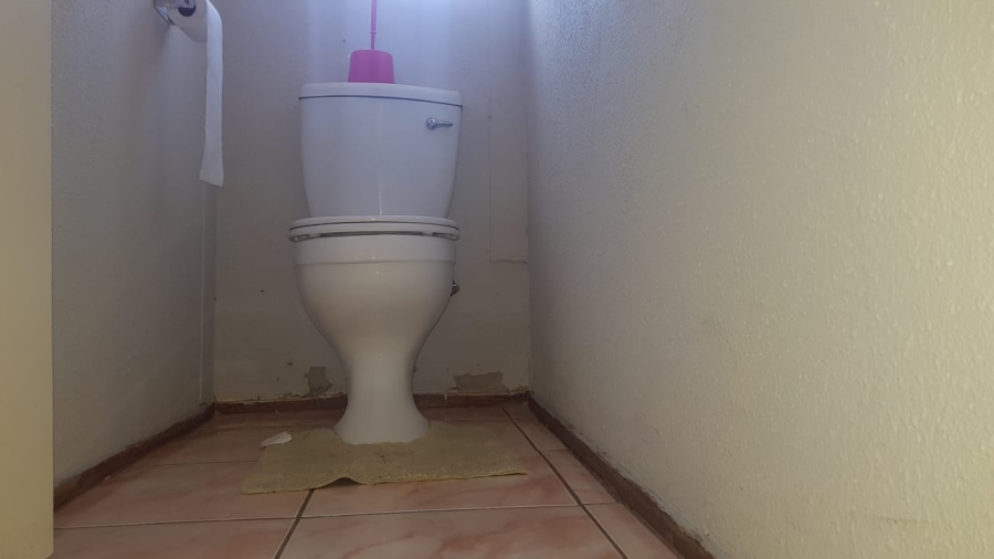 4 Bedroom Property for Sale in Tlhabane West North West